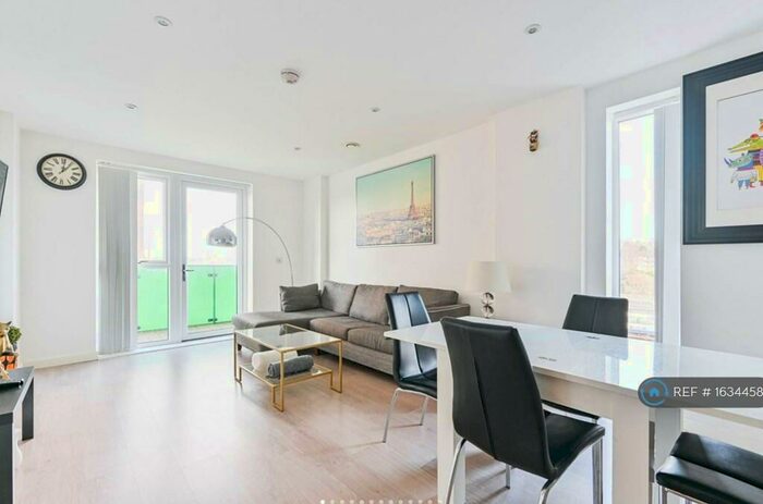 2 Bedroom Flat To Rent In Smith House, Wembley, HA9