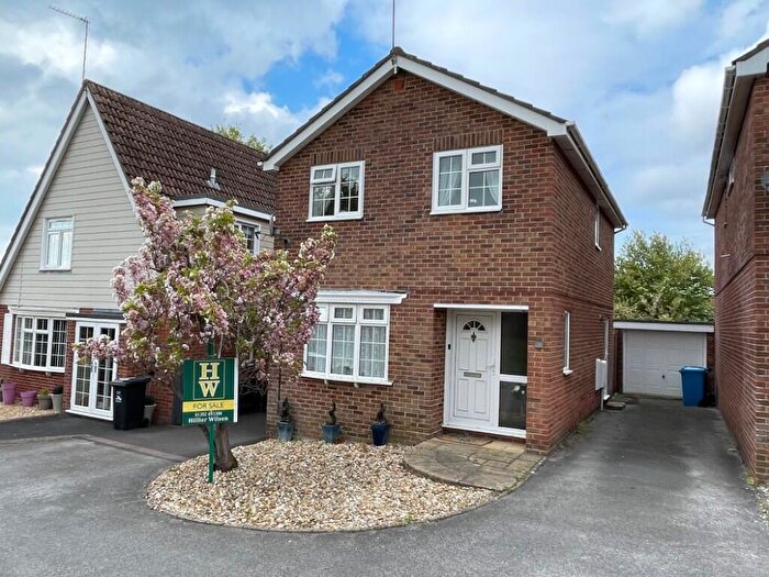 3 Bedroom Detached House For Sale In Hawkchurch Gardens, West Canford Heath, Poole, Dorset, BH17