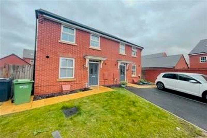 3 Bedroom House To Rent In Brambling Way, Hardewicke, GL2