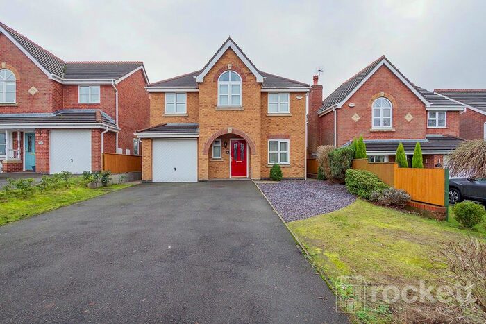 4 Bedroom Detached House To Rent In Wayside Avenue, Newcastle Under Lyme, Staffordshire, ST5