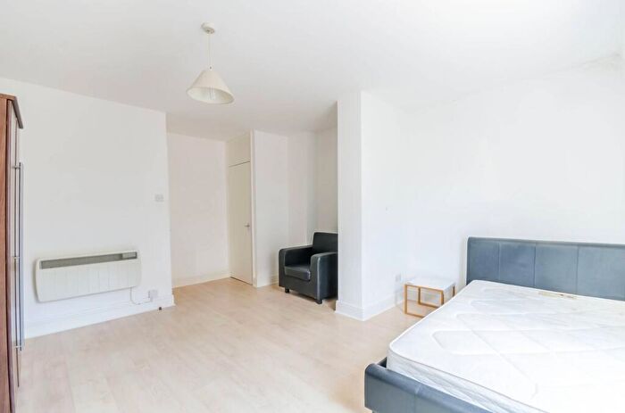 2 Bedroom Flat To Rent In Boston Place, Marylebone, London, NW1