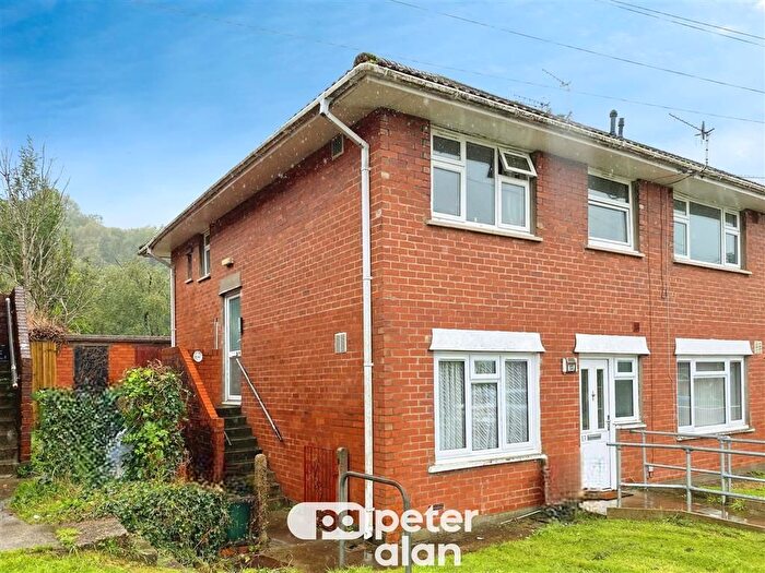 2 Bedroom Flat To Rent In Ty Fry, Aberdare, Rhondda Cynon Taff, CF44
