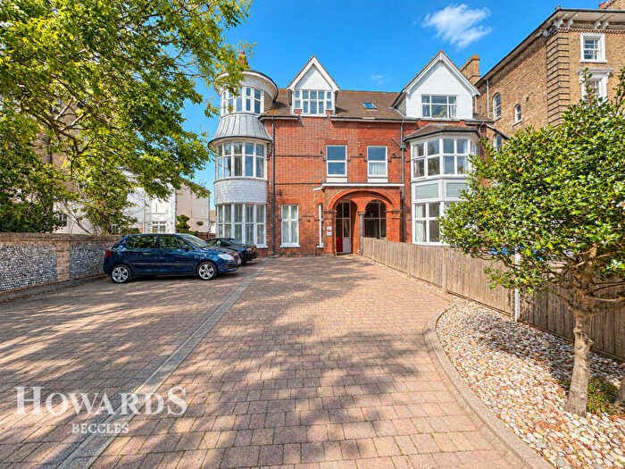 1 Bedroom Apartment For Sale In North Parade, Lowestoft, NR32
