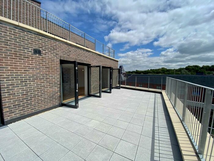 2 Bedroom Apartment To Rent In Bedminster, Capstan Room, BS3