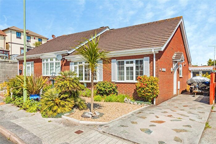 2 Bedroom Bungalow For Sale In Underidge Drive, Paignton, Devon, TQ3