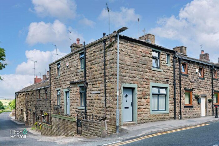 3 Bedroom Cottage For Sale In Halifax Road, Briercliffe, BB10