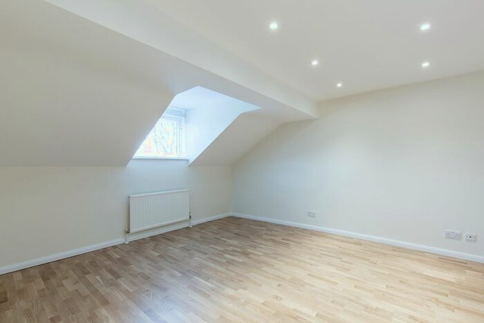 1 Bedroom Flat To Rent In Priory Road, London, N8