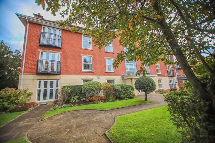 2 Bedroom Apartment For Sale In Bramhall Lane South, Bramhall, SK7