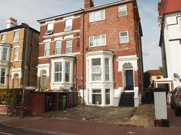 1 Bedroom Flat To Rent In Salisbury Road, Southsea, Portsmouth, PO4