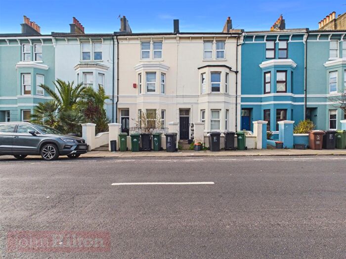 4 Bedroom Terraced House To Rent In Queens Park Road, Brighton, BN2