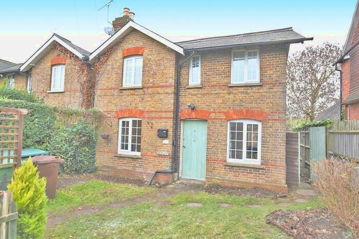 2 Bedroom Property To Rent In Ashford Road, Hollingbourne, Maidstone, ME17