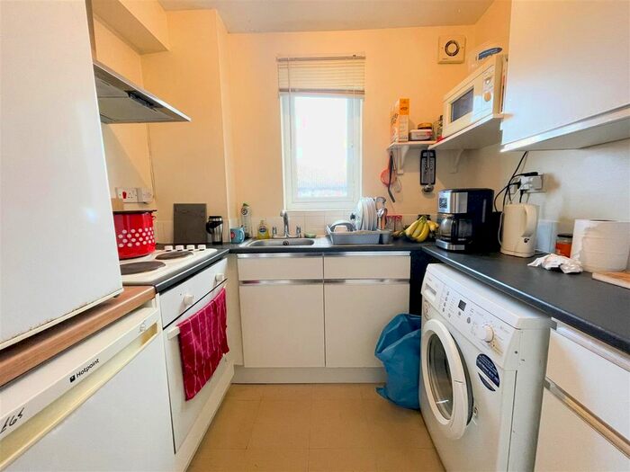1 Bedroom Flat To Rent In Parsonage Road, Grays, RM20