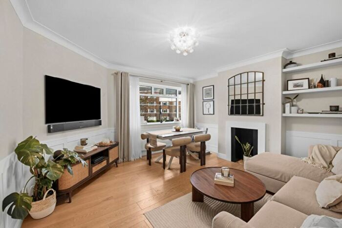 2 Bedroom Flat For Sale In St. Leonards Court, St. Leonards Road, SW14