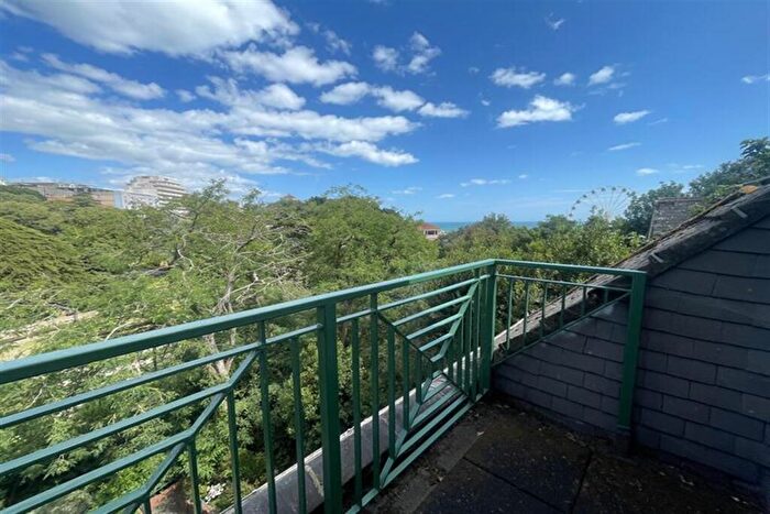 2 Bedroom Penthouse For Sale In Bournemouth Centre, BH2
