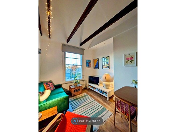 1 Bedroom Flat To Rent In Knots Yard, Whitstable, CT5