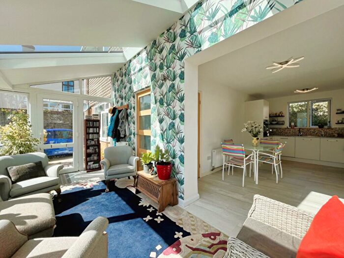 3 Bedroom Detached House For Sale In Essa Road, Saltash, PL12