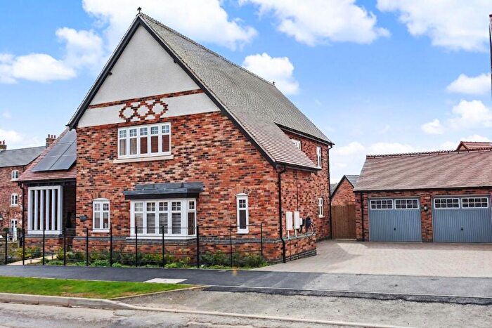 4 Bedroom Detached House For Sale In Field Farm Way, Stapleford, NG9