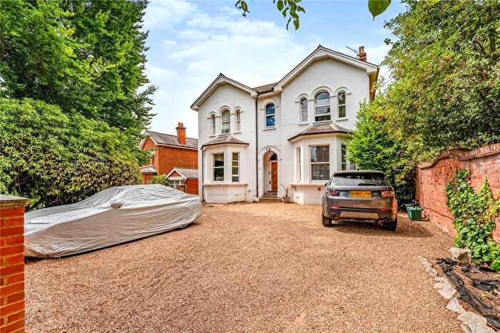 1 Bedroom Flat To Rent In Park Hill, Ealing, W5