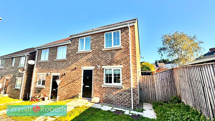 3 Bedroom Semi-Detached House For Sale In Finchale View, West Rainton, Houghton Le Spring, Tyne And Wear, DH4