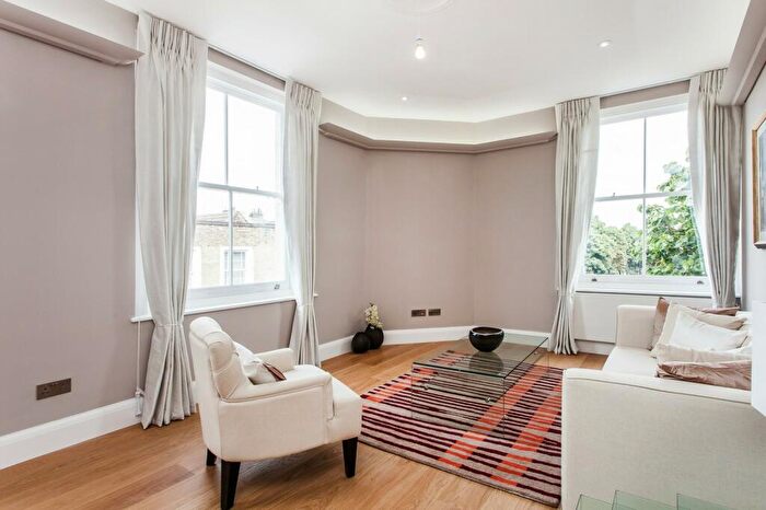 2 Bedroom Flat To Rent In Highbury Park, London - Energy Rating C, N5