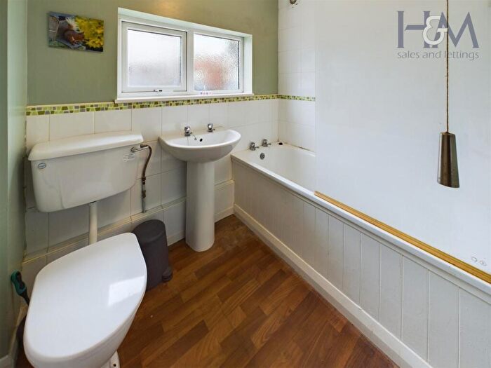 Studio To Rent In Shackleton Spring, Stevenage, Hertfordshire, SG2