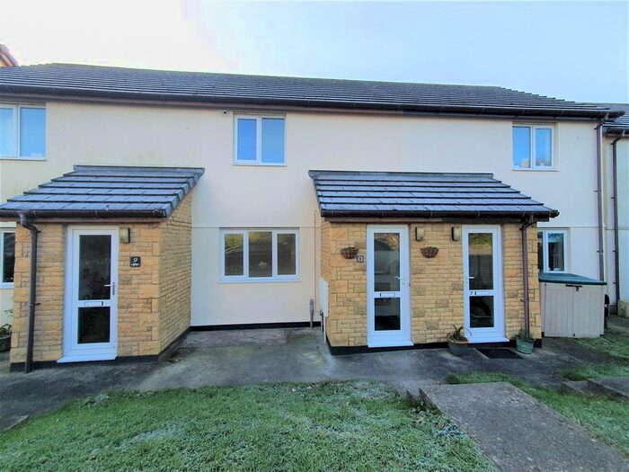 2 Bedroom Property To Rent In Luxon Drive, Newquay, TR7