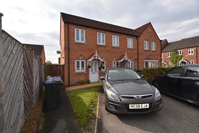 2 Bedroom Town House For Sale In Kents Grove, Goldthorpe, Rotherham, S63