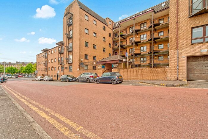 4 Bedroom Flat To Rent In Houldsworth Street, Glasgow City, Glasgow, G3