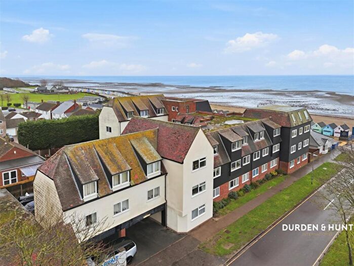 3 Bedroom Apartment To Rent In Seaview Avenue, West Mersea, CO5