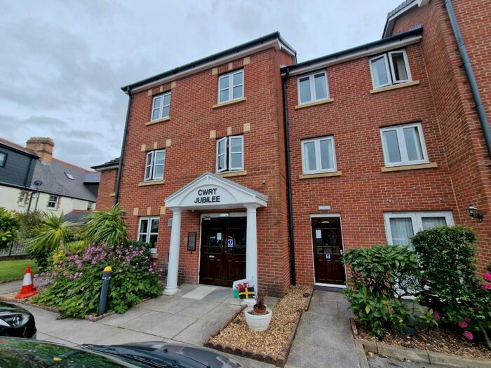 1 Bedroom Retirement Property To Rent In Plymouth Road, Penarth, CF64