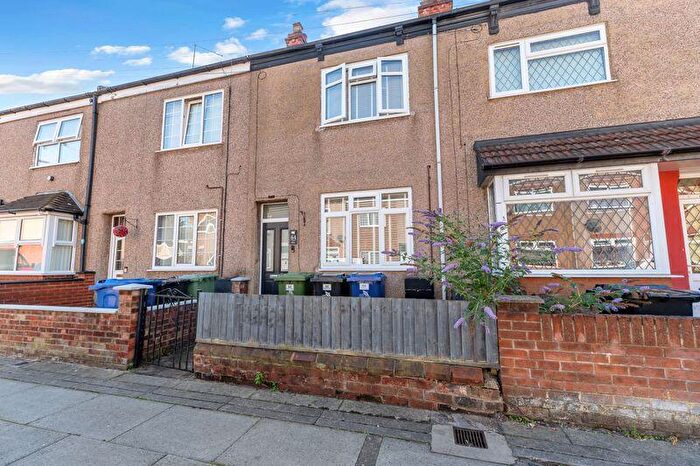 2 Bedroom Terraced House For Sale In Buller Street, Grimsby, DN32