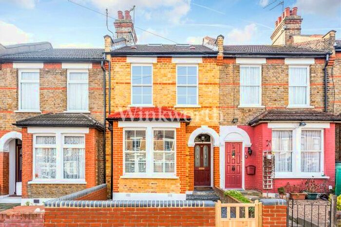 4 Bedroom Terraced House To Rent In Evesham Road, London, N11