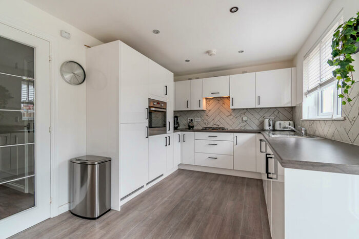 4 Bedroom Detached House For Sale In Cadwell Crescent, Gorebridge, EH23