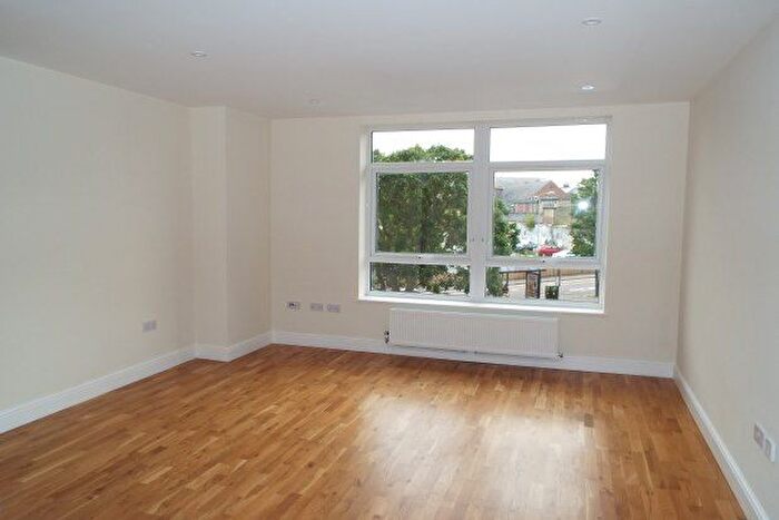 1 Bedroom Flat To Rent In Park Street, Ashford, TN24