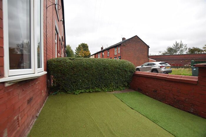2 Bedroom Terraced House For Sale In Smethurst Street, Middleton, M24