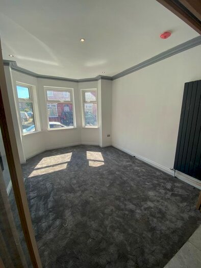 4 Bedroom Terraced House To Rent In Fairfield Street, Salford, Lancashire M6