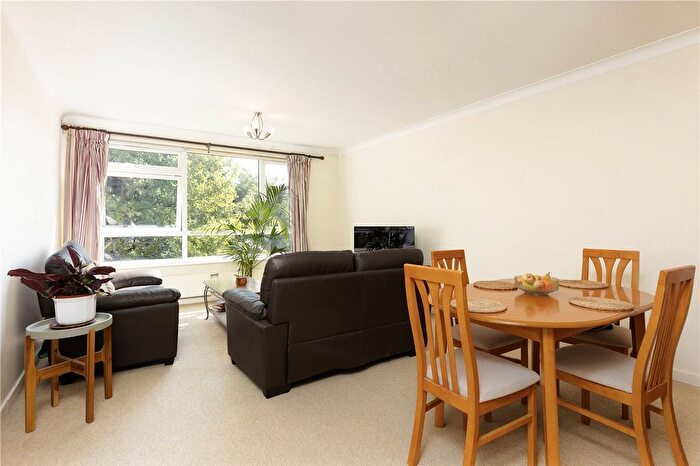 2 Bedroom Flat To Rent In Tragail, Mercier Road, London, SW15
