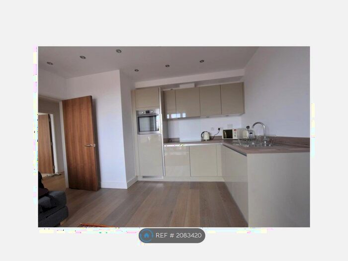 1 Bedroom Flat To Rent In Berwick House, Orpington, BR6