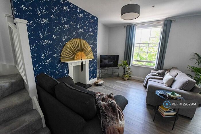 2 Bedroom Flat To Rent In Dormer Place, Leamington Spa, CV32