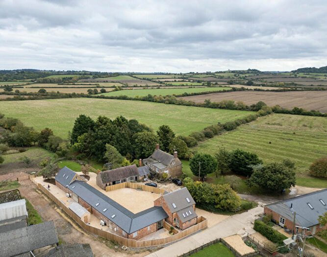2 Bedroom Link Detached House For Sale In Honington Shipston-on-Stour, Warwickshire, CV36