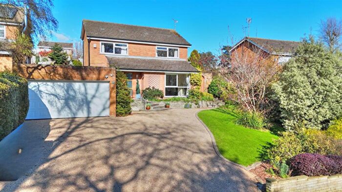 4 Bedroom Detached House For Sale In Brackenhayes Close, Ipswich, IP2