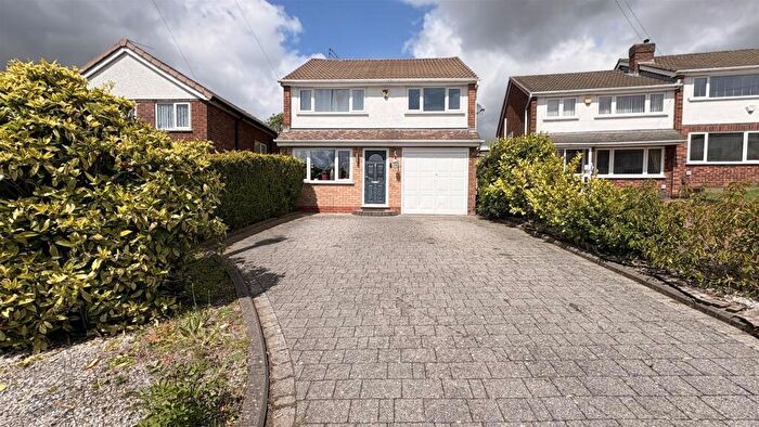 3 Bedroom Detached House For Sale In Emsworth Grove, Kings Heath, B14