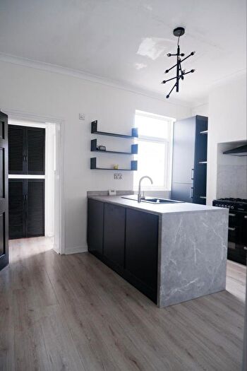 3 Bedroom End Of Terrace House To Rent In Ruxley Road, Stoke-On-Trent, ST2