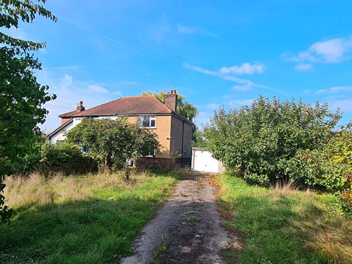 3 Bedroom Semi-Detached House For Sale In River Lane, Leatherhead, Surrey, KT22