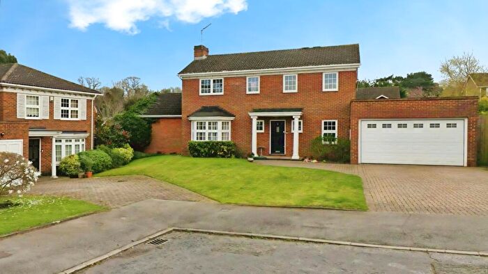 5 Bedroom Detached House To Rent In Meriden Close Bromley, BR1