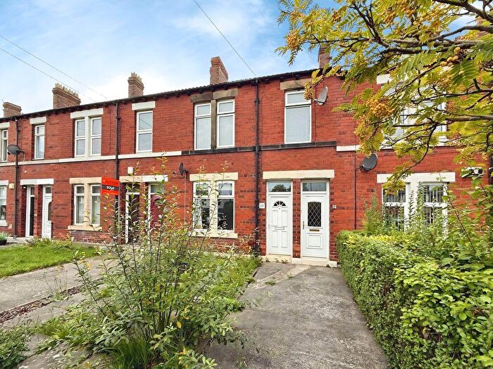 2 Bedroom Flat For Sale In East View, Newcastle Upon Tyne, NE13