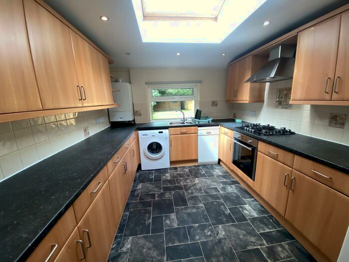 6 Bedroom Semi-Detached House To Rent In Divinity Road, Cowley, East Oxford, Oxford, OX4