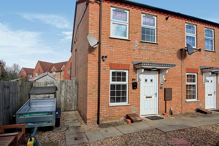 2 Bedroom End Of Terrace House For Sale In Westside, Spalding, PE11