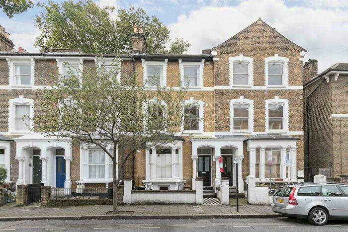 2 Bedroom Flat To Rent In Reighton Road, London, E5