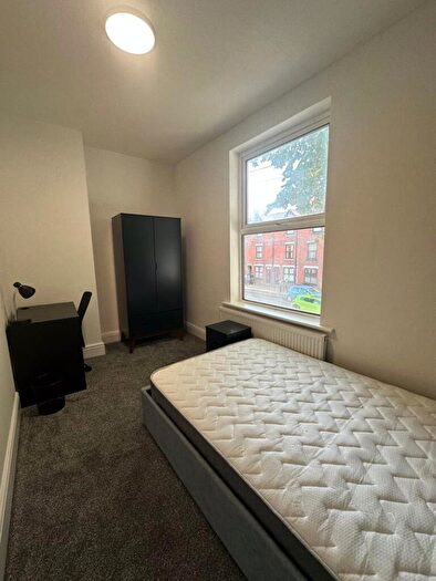 5 Bedroom Detached House To Rent In Beeston Road, Nottingham, NG7